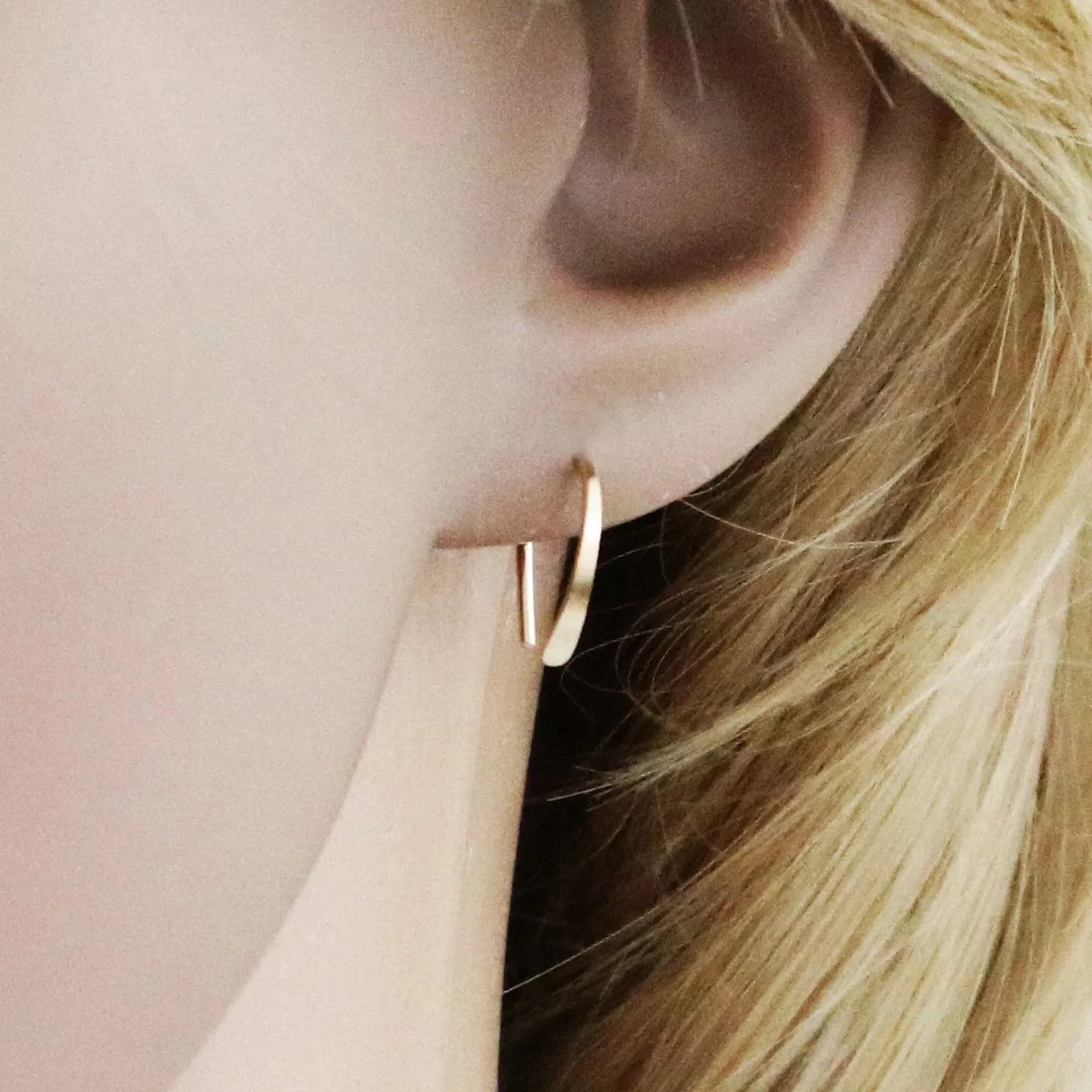 7thHeaven Classic Arc Earrings
