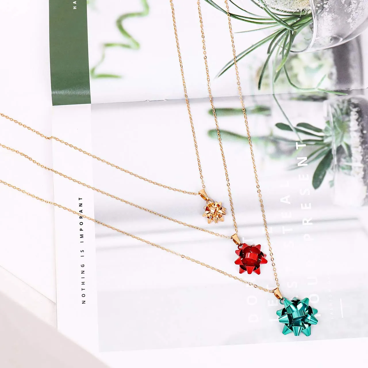 ALEXY 3PCS Christmas Necklaces X-Mas Gift Bow Pendant Necklaces Set Delicate Layered Chain Necklaces Party Gift for Women Girls Multicolor