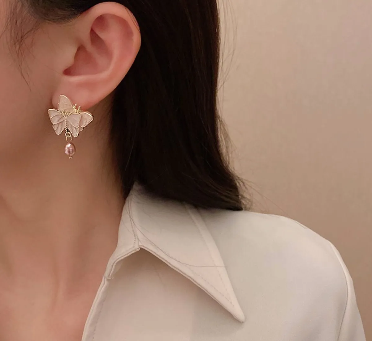 Butterfly earrings, pearl and pink enamel