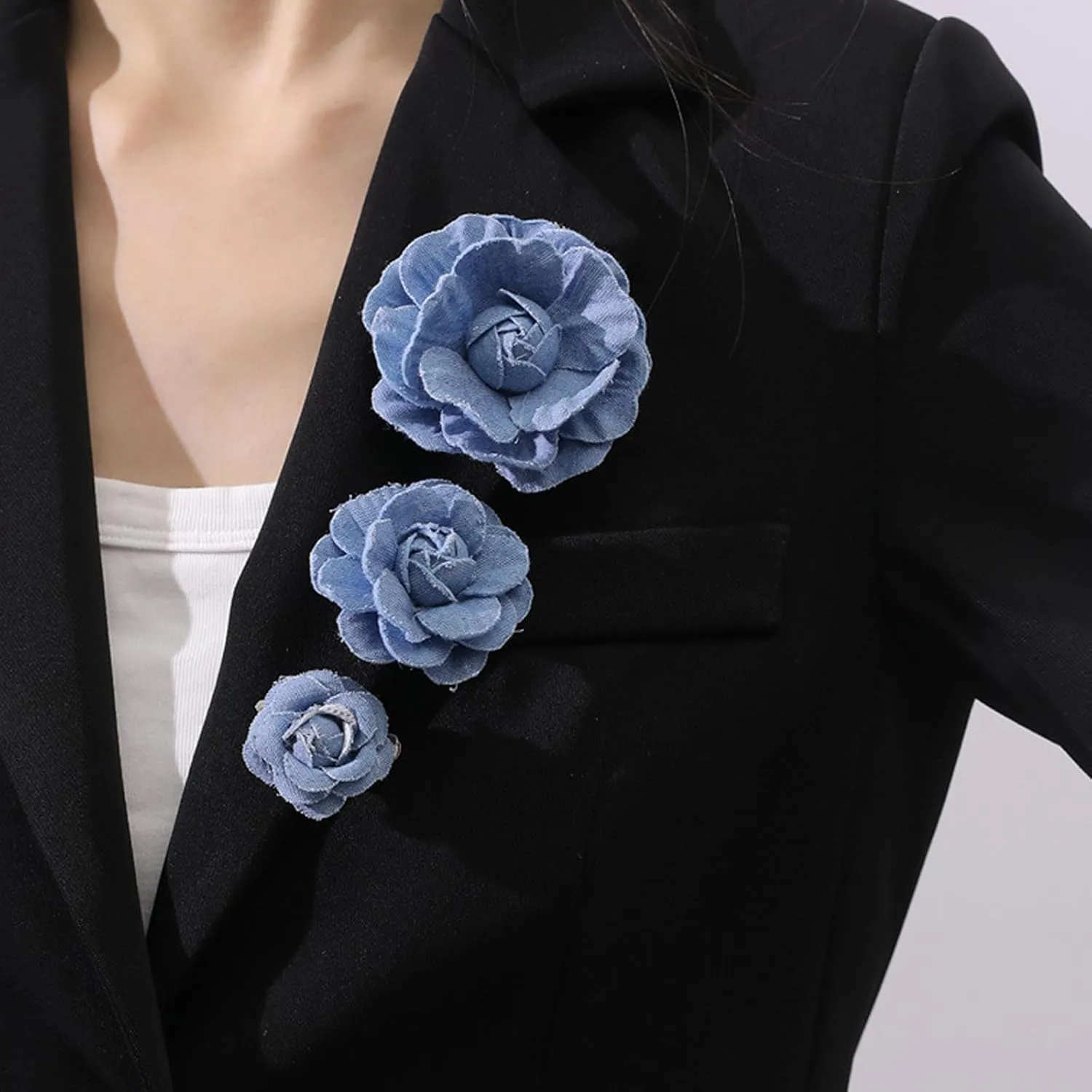 Dcfywl731 3Pcs Flower Brooch Pins Jewelry Brooches for Women Denim Light Blue Large Camellia Flower Brooches Lapel Pins for Wedding Party Promance Dance Dress Clothes Accessories Costume