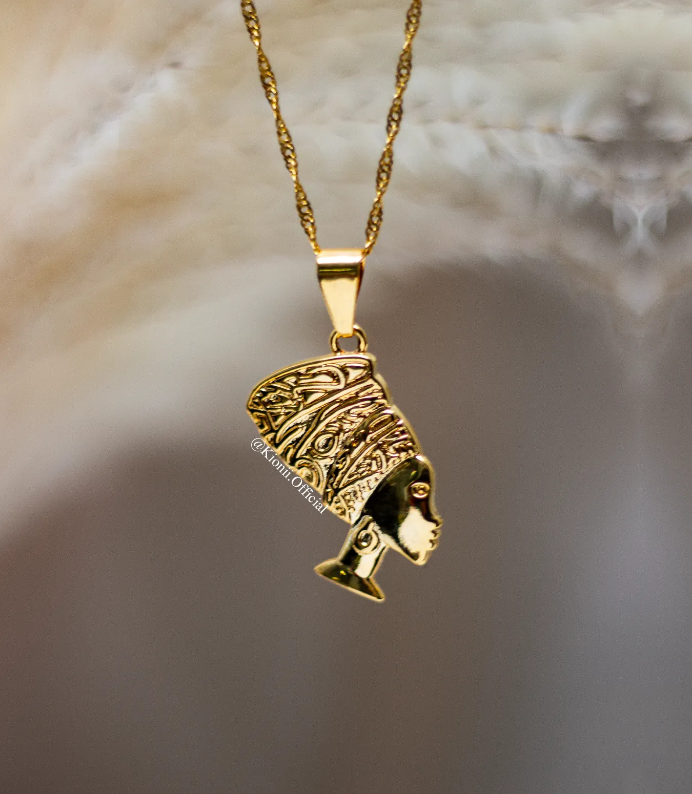 Eden Pendant (Gold)