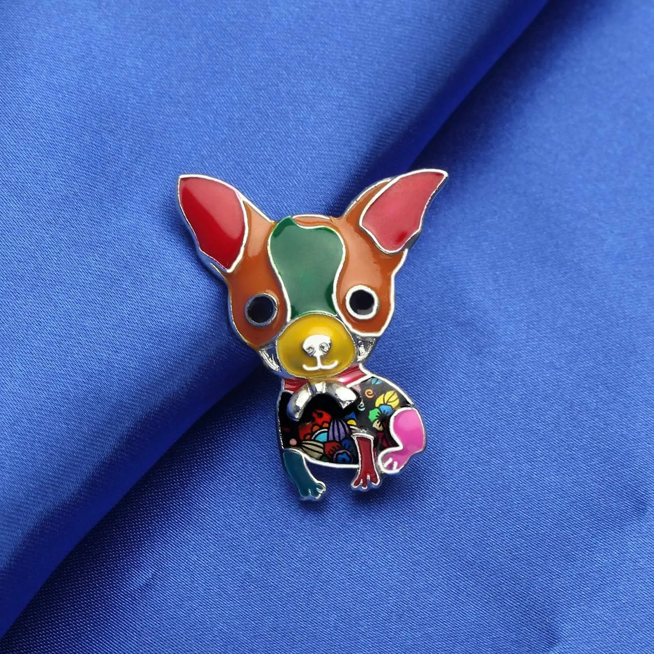 Enamel Zinc Alloy Cute Chihuahua Brooches Pins Puppy Jewelry for Pets Lovers Women Girls Charms Party Gifts Ornament