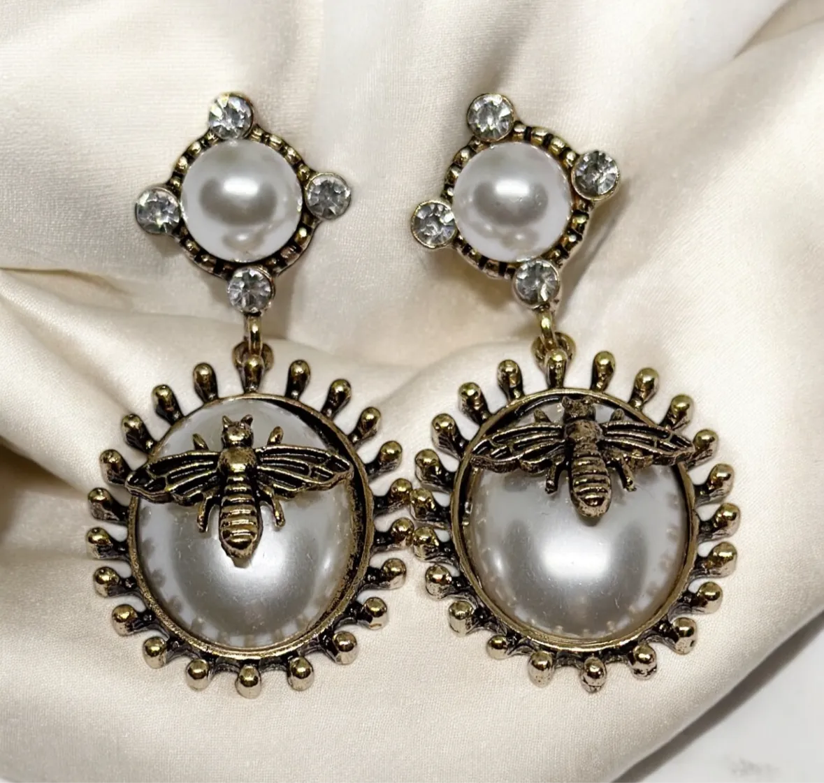 Fauna - Gold bee black resin statement earrings with pearl| style pearl rhinestone earrings | rhinestone dangle oversize earrings