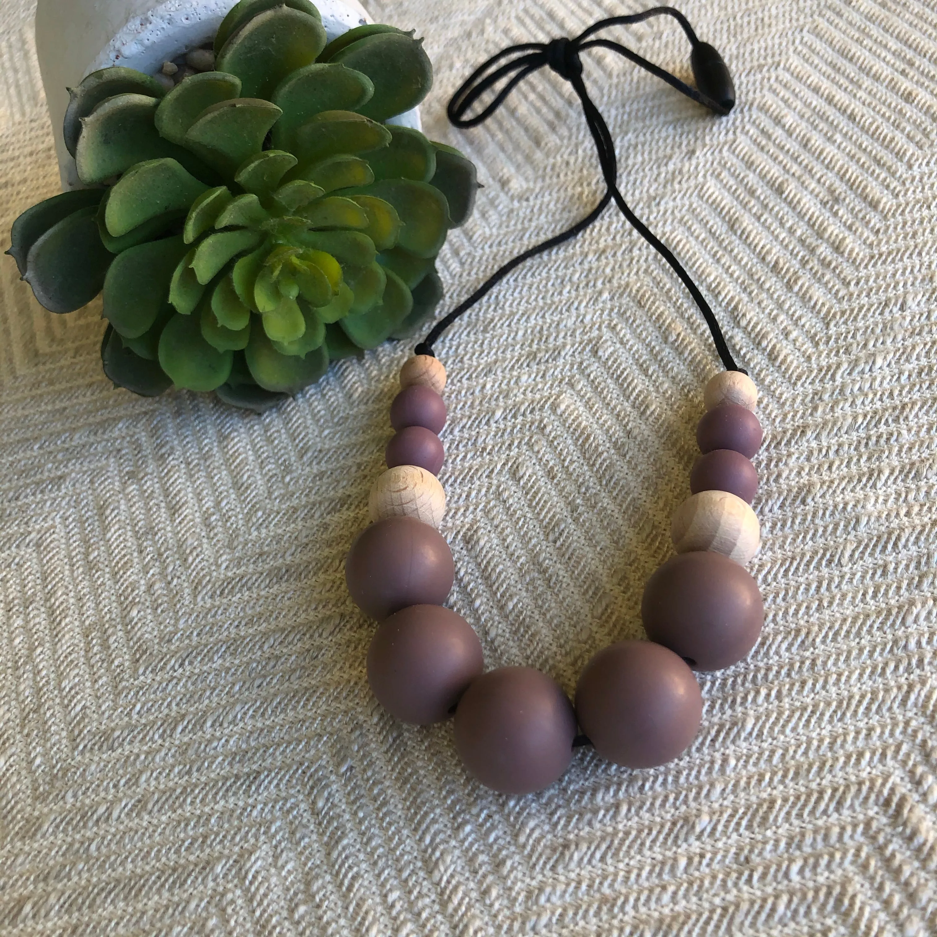 Indi Nursing Necklace