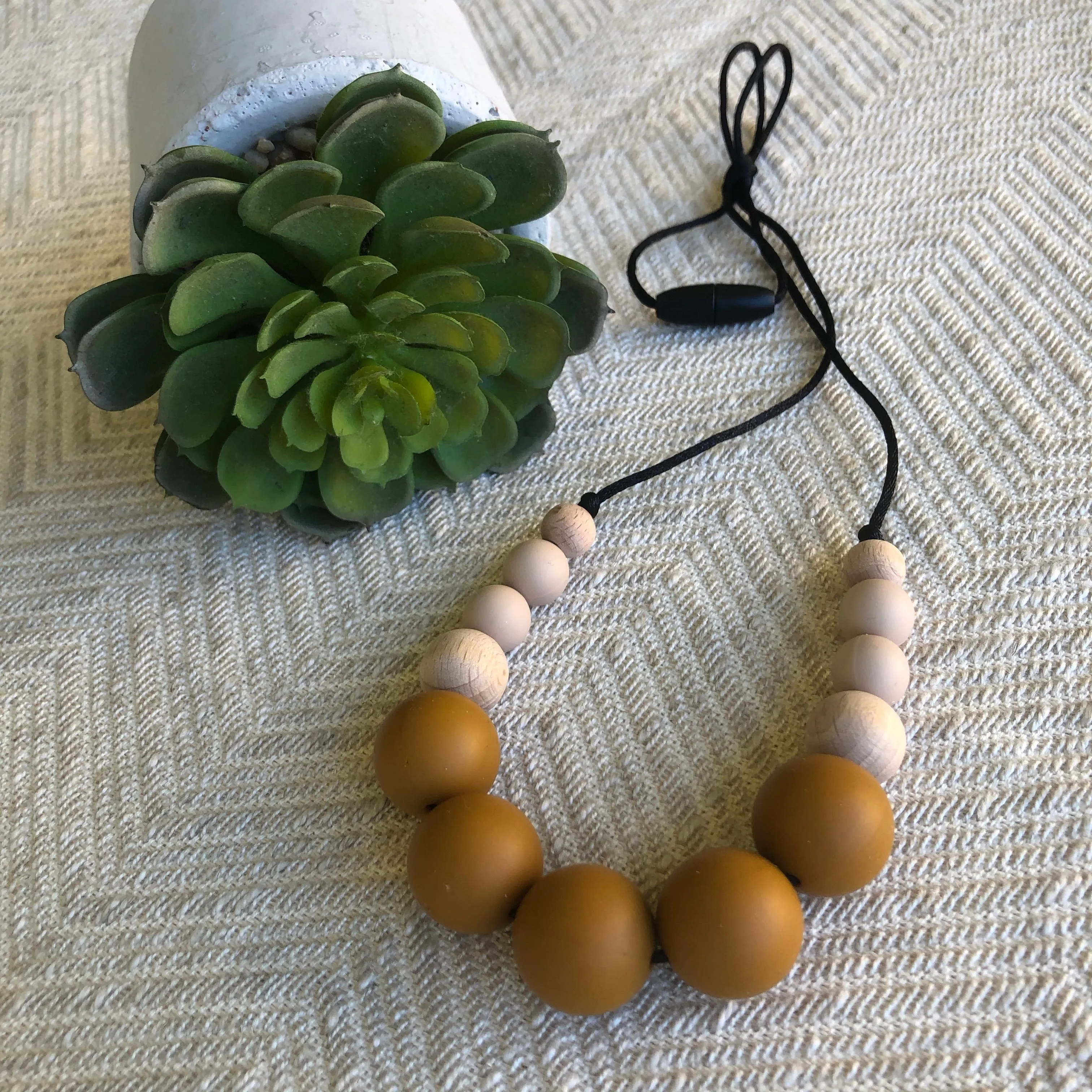 Indi Nursing Necklace