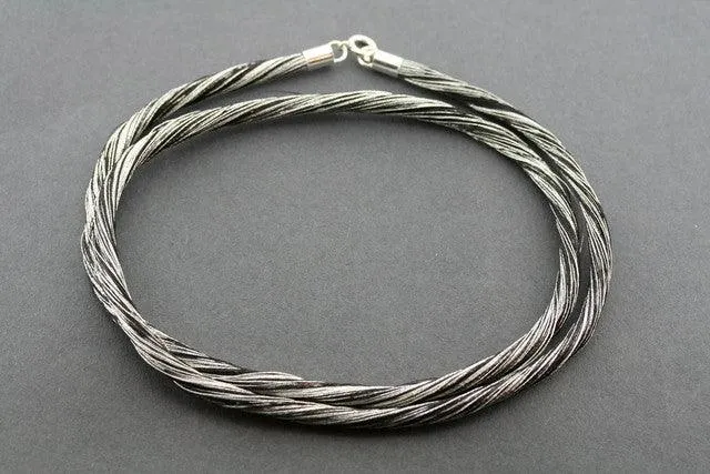 Japanese silk strand necklace - black/silver
