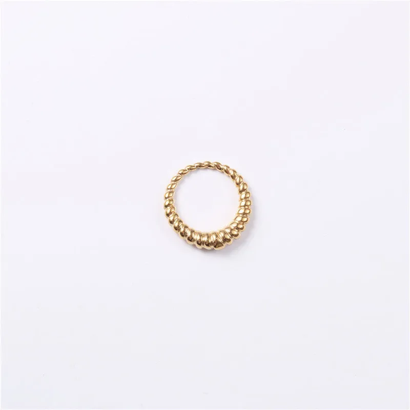 Laura Twist Ring