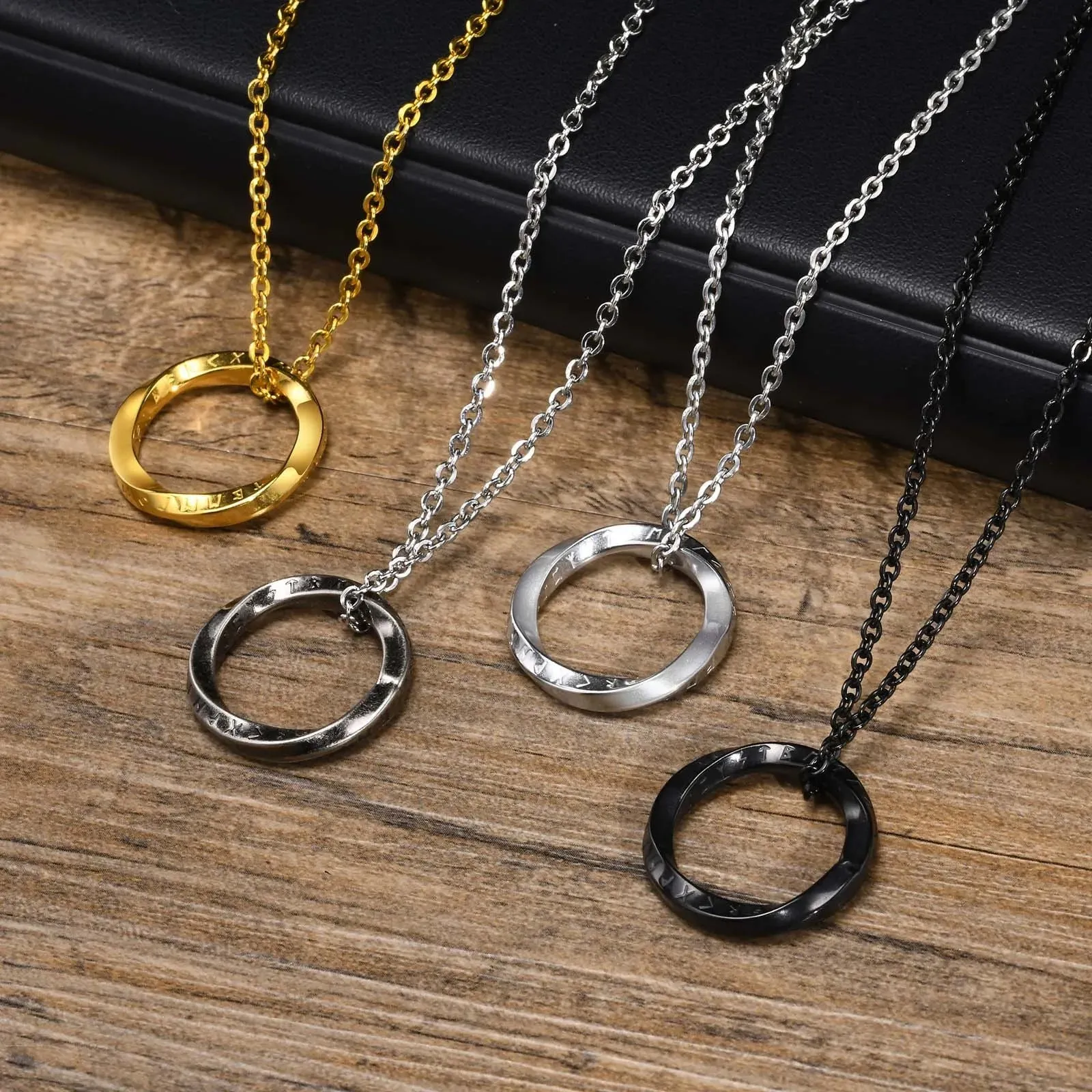 New Stylish Norse Viking Necklaces for Men