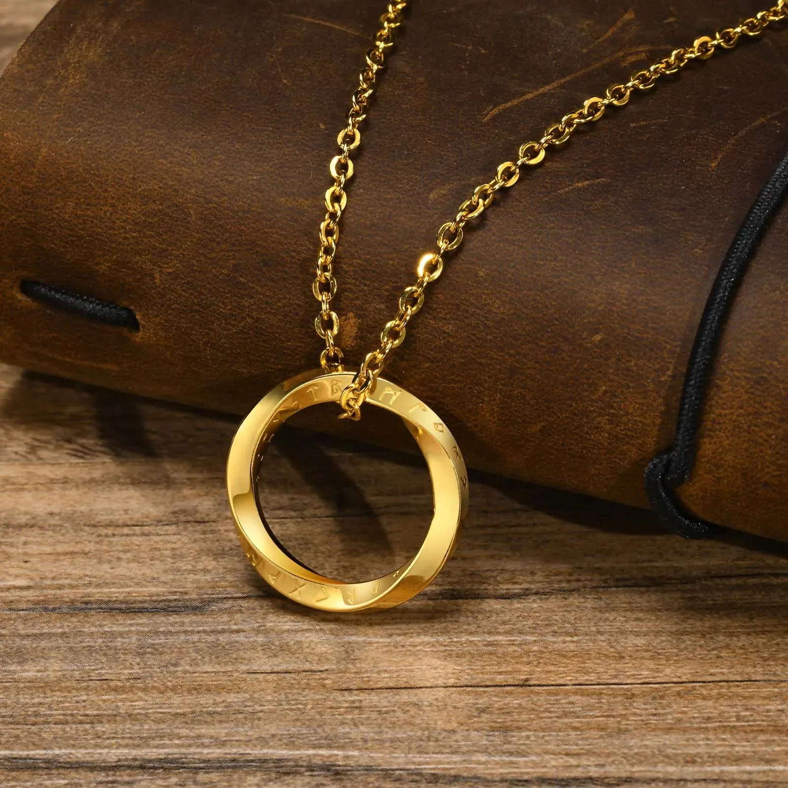 New Stylish Norse Viking Necklaces for Men