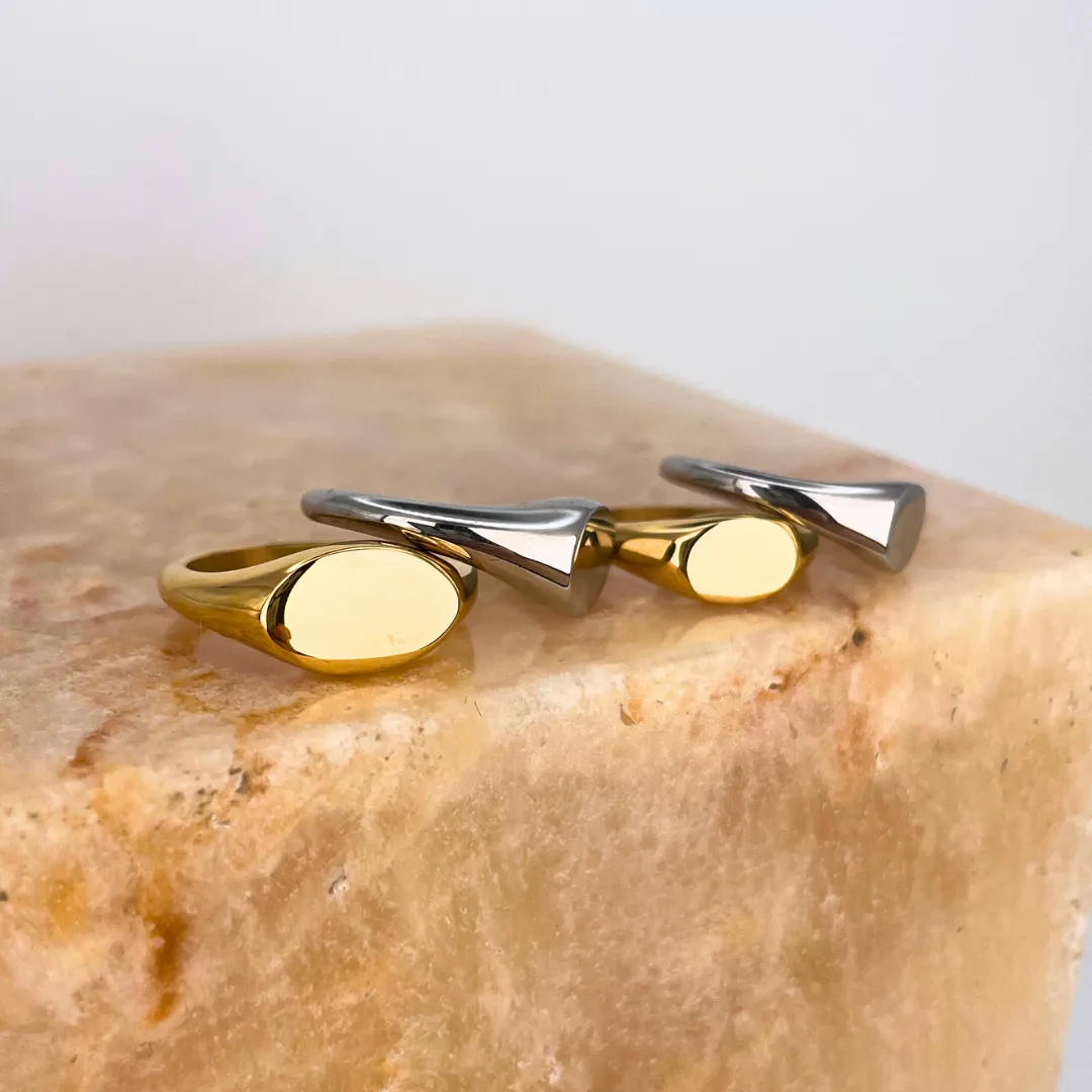 RINGS || Oval Signet