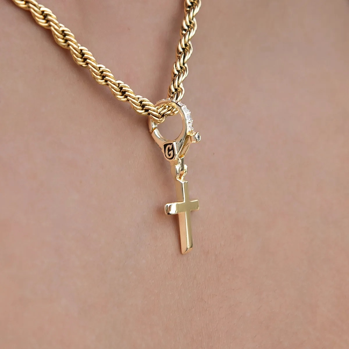 Simple Cross Clip On Pendant in Yellow Gold