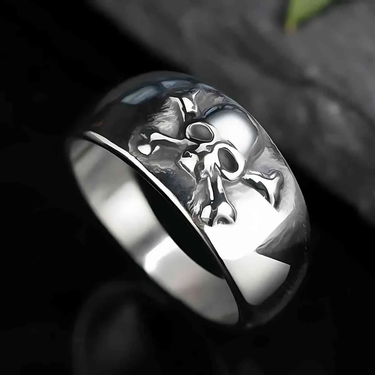 Skull and Crossbones Ring