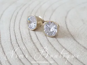 The NB Clear stud earrings