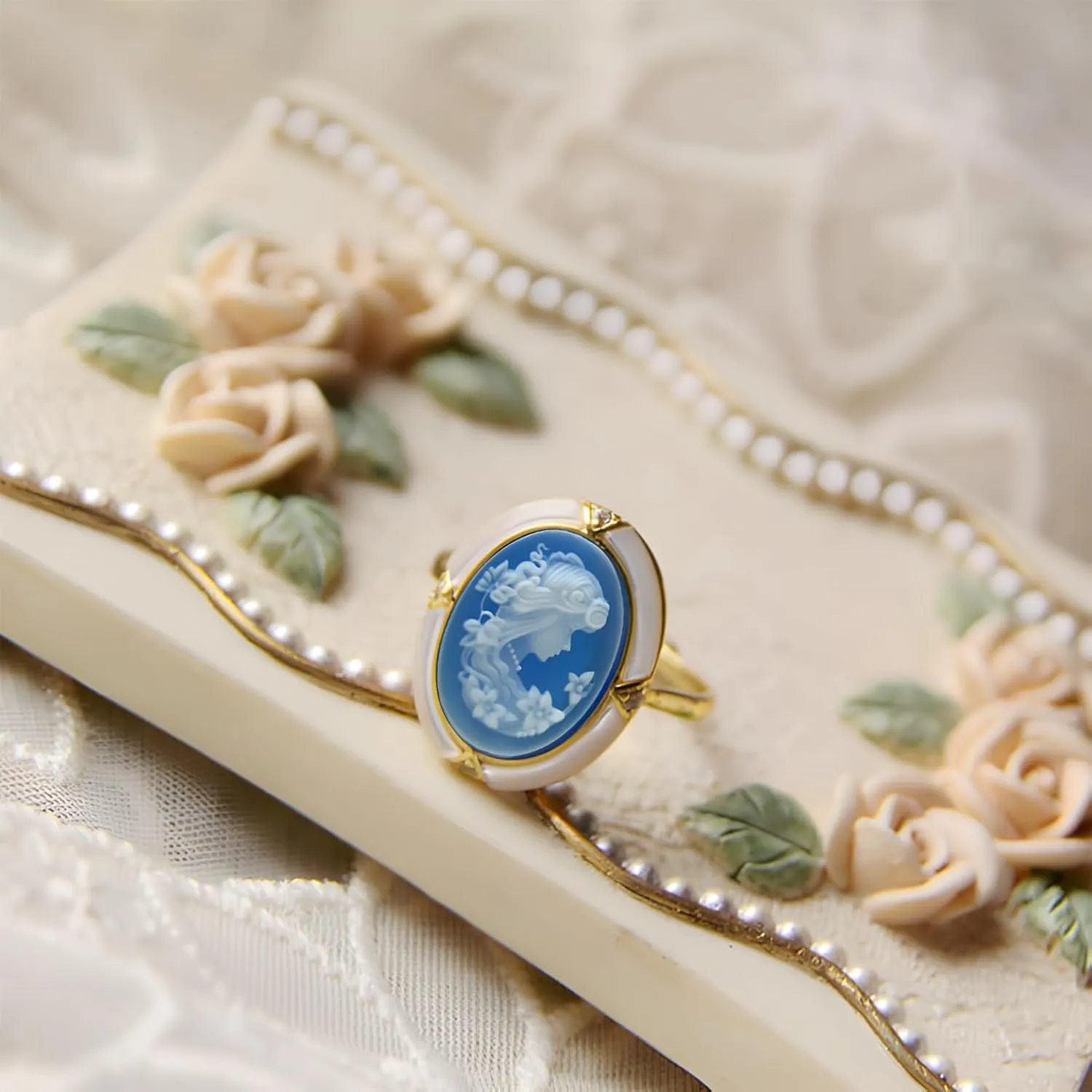 Victorian Cameo Ring in Shell Frame, Antique Agate Cameos Silhouette Rings Adjustable, Vintage Retro Art Deco Cameo Jewelry for Women